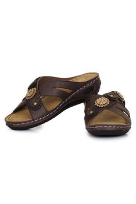 11068_Brown slip on  4