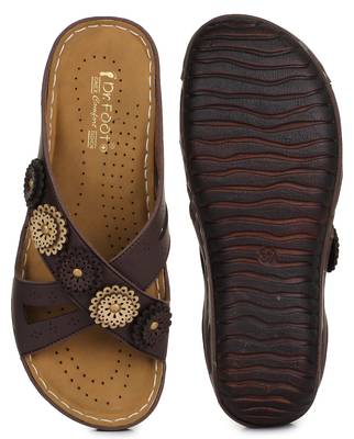 11068_Brown slip on  5