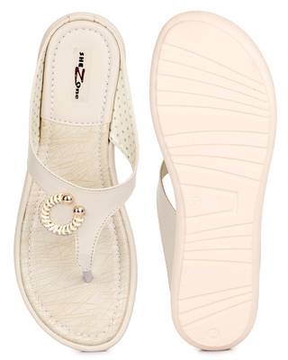 2119_Cream toe separator  4