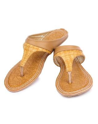 Yellow solid synthetic sandals 4