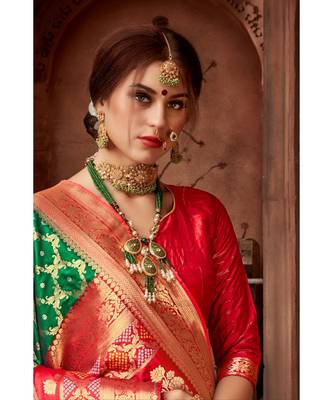 Green woven blended silk banarasi saree with blouse 4