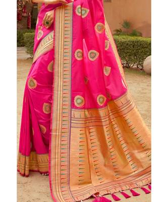 Pink woven blended silk paithani saree with blouse 3