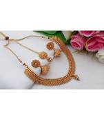 Awesome Antique Gold Tone Neck Wear With Matching Jhumka & Maang Tikka