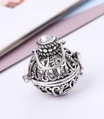 Beige cubic zirconia pendants