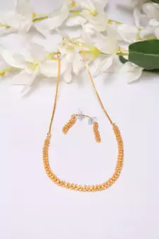 Golden designer short chain with earrings