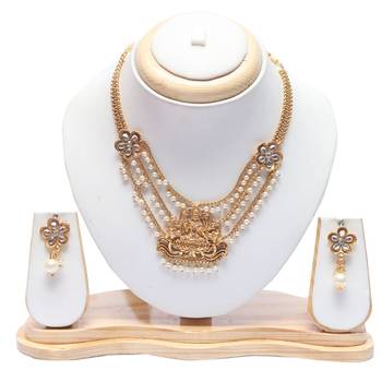 copper alloy short necklace set with temple work 1