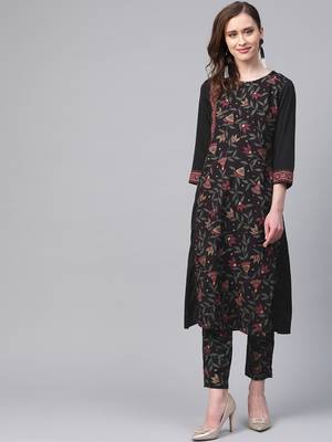 Women's black Foil Print Straight Crepe Kurta With Pant 1