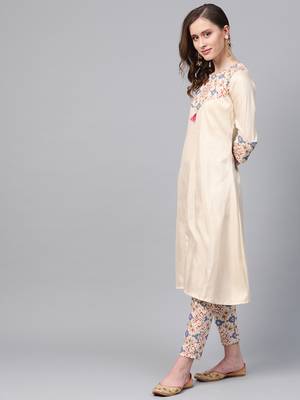 Women's cream foil Print A-Line Polysilk Kurta 4