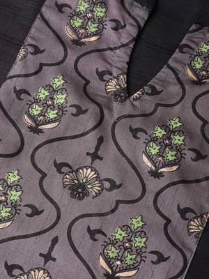 Women's black Khadi Print Straight Polysilk Kurta 5