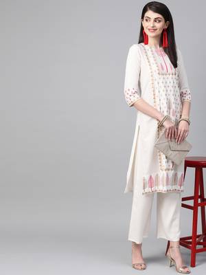 Women's cream Foil Print Flared Rayon Kurta With Palazzo 3