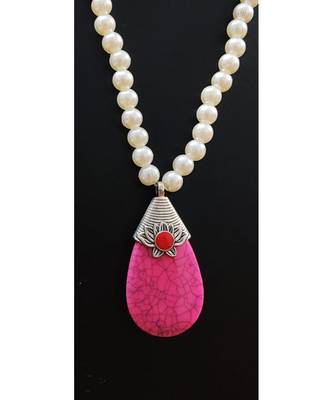 Pink Agate Necklace 2