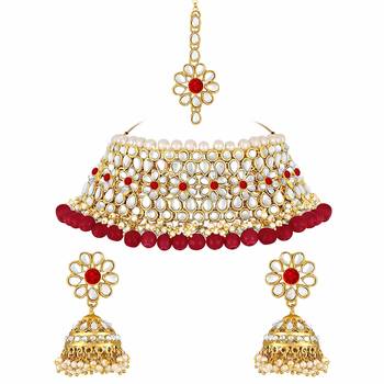 Traditional Kundan Pearl Choker Jewellery Set For Women 1