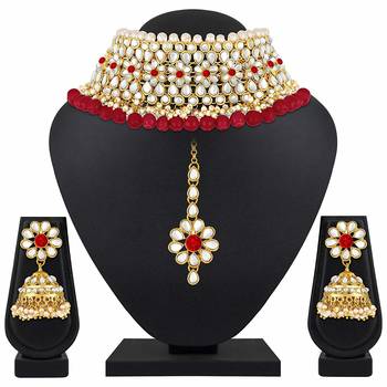 Traditional Kundan Pearl Choker Jewellery Set For Women 2
