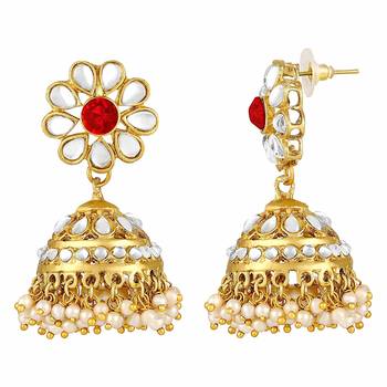Traditional Kundan Pearl Choker Jewellery Set For Women 4