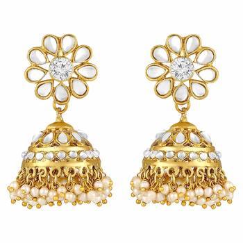 Traditional Kundan Pearl Choker Jewellery Set For Women 4