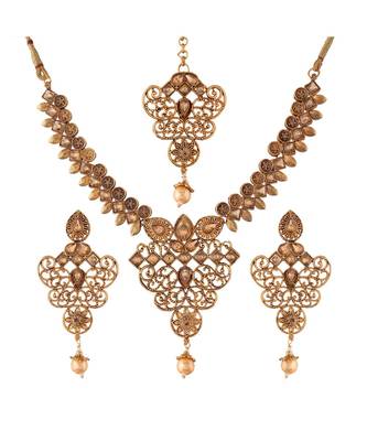 Traditional Stone Studded Pearl Choker Jewellery Set Earring With Maang Tikka For Women 1