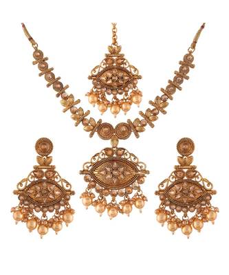 Traditional Gold Plated Stone Studded Pearl Choker Jewellery Set Earring With Maang Tikka For Women 1