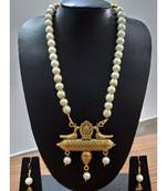 Pearl Necklace Set