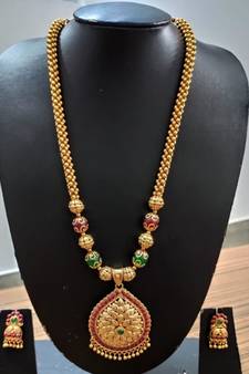 Ruby And Embroled Gold Plated Necklace Set