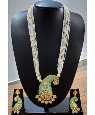 Pearl Necklace Set 1