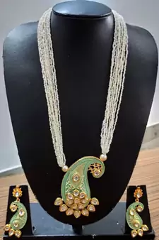 Pearl Necklace Set