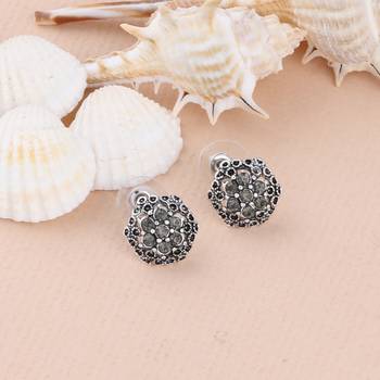 Charm Party Wear Stud Earring For Women Girl 1