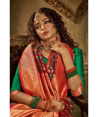 Rosy red zari work banarasi saree with blouse 3