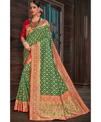 Beautiful bottle green red banarasi bandhej fusion saree with blouse 1
