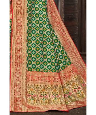 Beautiful bottle green red banarasi bandhej fusion saree with blouse 2