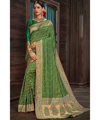Beautiful emerald green banarasi bandhej fusion saree with blouse 1