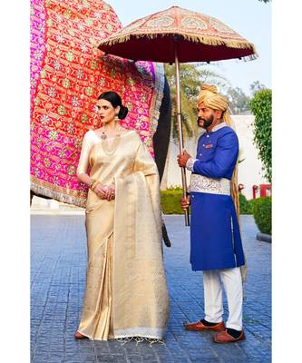 White gold woven kanjivaram saree with blouse 1