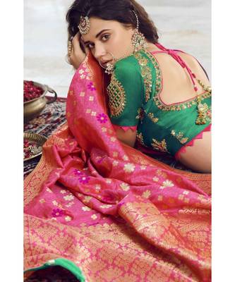 Pastel pink woven designer banarasi saree with embroidered silk blouse 3