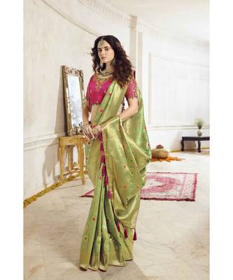 Pastel green woven designer banarasi saree with embroidered silk blouse 3