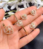 Gold Diamond Necklaces