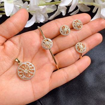 Gold Diamond Necklaces 1