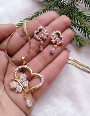 Gold Diamond Necklaces 1