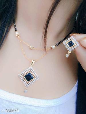 Gold Diamond Necklaces 1