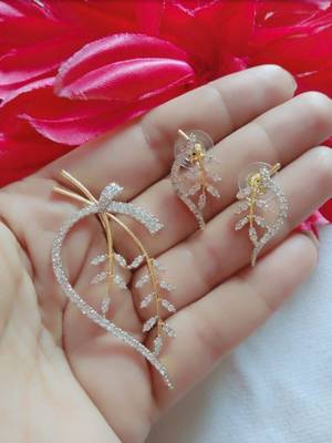 Gold Diamond Necklaces 1