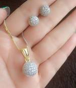 Gold Diamond Necklaces