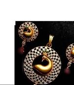 Gold Diamond Necklaces