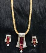 Gold diamond necklaces