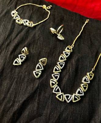 Gold diamond necklaces 1
