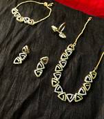 Gold diamond necklaces