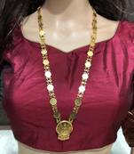 Gold diamond necklaces