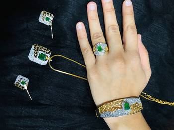 Gold diamond necklaces 1