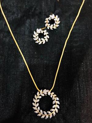 Gold diamond necklaces 1