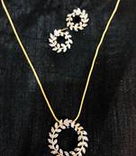 Gold diamond necklaces