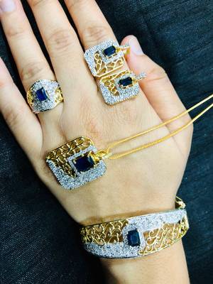 Gold diamond necklaces 1