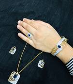 Gold diamond necklaces