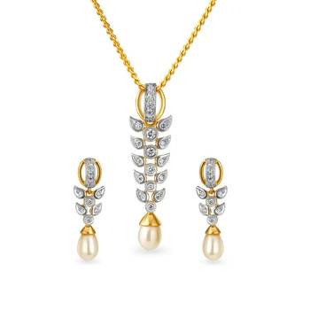 Gold diamond necklaces 1